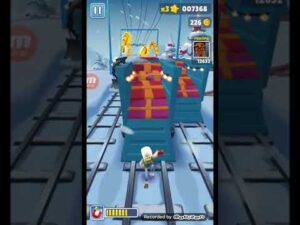 Играю в Subway Surfers