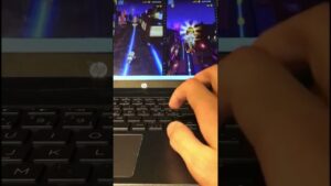 Multitasking Subway Surfers 😱