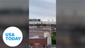 NYPD looking into viral video of subway surfers | USA TODAY
