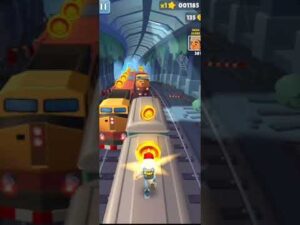 SUBWAY SURFERS 😖 RUNNING GAME 🎮 #short #shorts #subwaysurfers #runninggames #trendingshorts