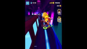 Some weird glitch in subway surfers (Read Desc)