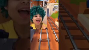QUANDO VC TROLA SEU IRMÃO - Créditos:@Jooj Natu - Subway Surfers