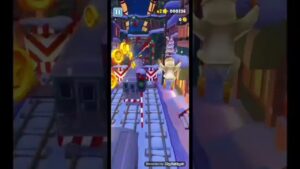 eu jogando subway surfers