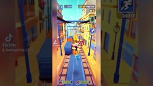 Playing SUBWAY SURFERS in 2023!