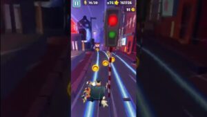 Hraji Subway Surfers *experiment*