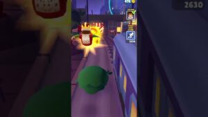 Subway surfers playing 🤮#shorts #subwaysurfers #short #anuraggames