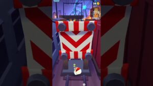 playing Subway surfers very fun game 😂😂🤣🤣😜😜 please like and subscribe 🙏🙏