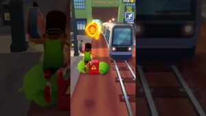 very super amazing running in subway surfers #tranding #youtubeshorts #short #gamers #games2023