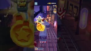 Subway surfers 😂😂😅#gaming #trending #gamergirl #viral #subwaysurfers #subscribe#like #shorts #play