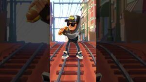 jugando subway surfers.