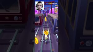 Hoplamadan koşmaya çalıştık (Subway surfers)