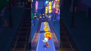Train par chala 😱😱. subway surfers. #subwaysurfers #gaming #viralshorts
