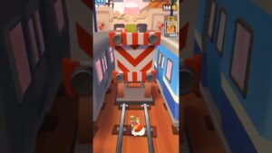 PLAYING SUBWAY SURFERS #shorts